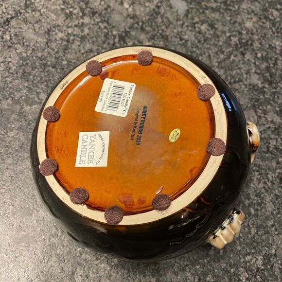 Boney Bunch from Yankee Candle 2010 Candy Bowl designed by Mark Cook new - Picture 6 of 6